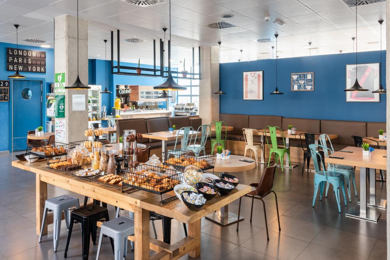 Madrid Airport Suites, Affiliated By Melia Eksteriør bilde