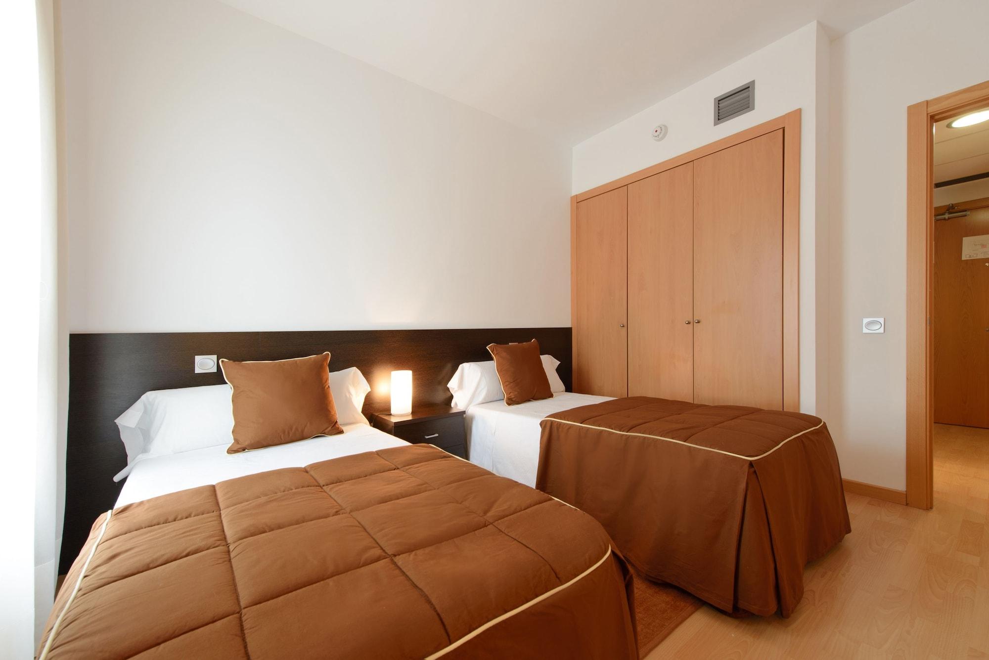 Madrid Airport Suites, Affiliated By Melia Eksteriør bilde