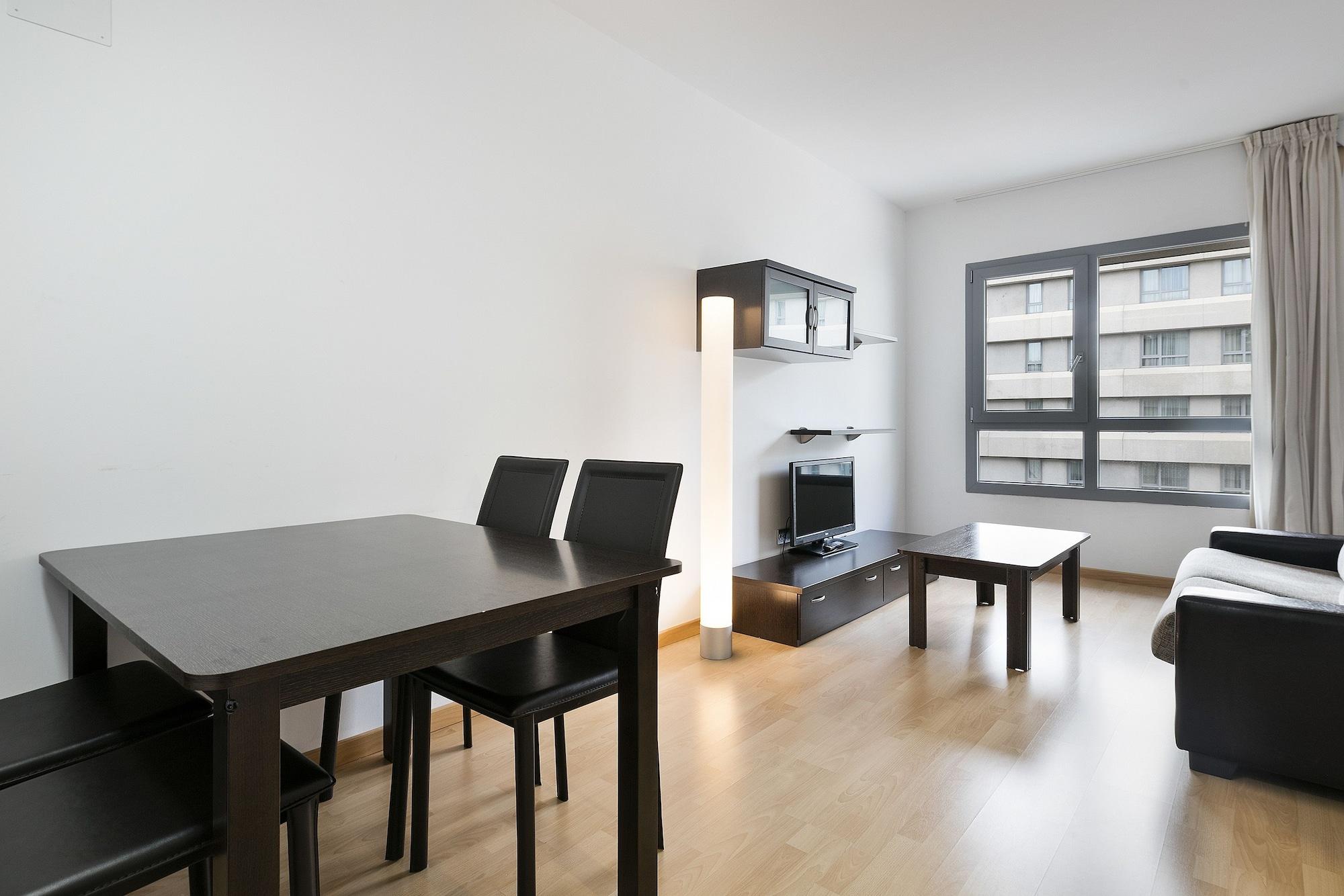 Madrid Airport Suites, Affiliated By Melia Eksteriør bilde