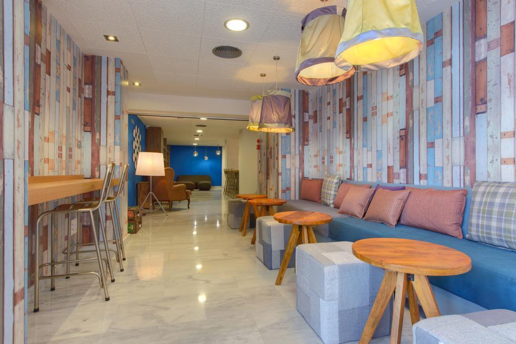 Madrid Airport Suites, Affiliated By Melia Eksteriør bilde