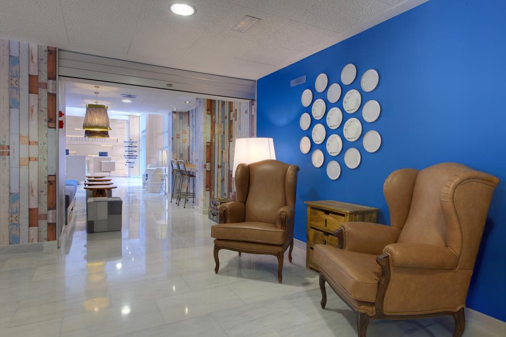 Madrid Airport Suites, Affiliated By Melia Eksteriør bilde