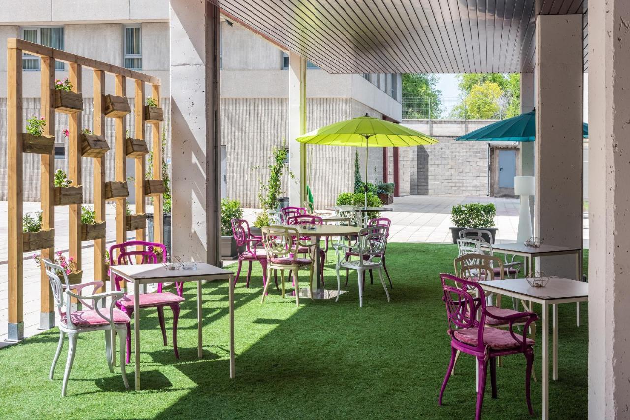 Madrid Airport Suites, Affiliated By Melia Eksteriør bilde